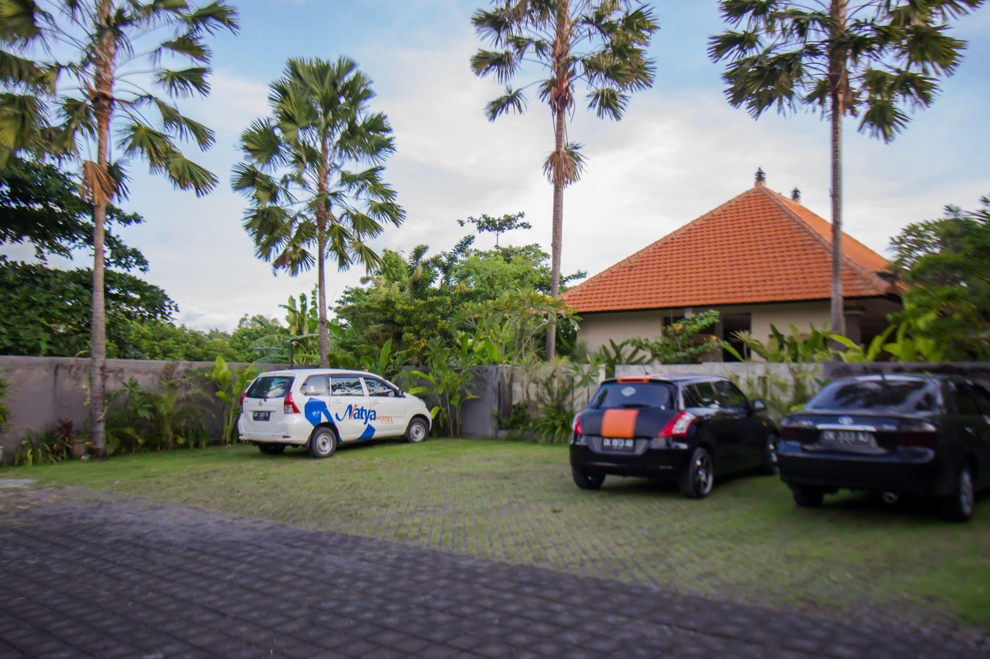 Natya Hotel Tanah Lot Selemadeg Extérieur photo